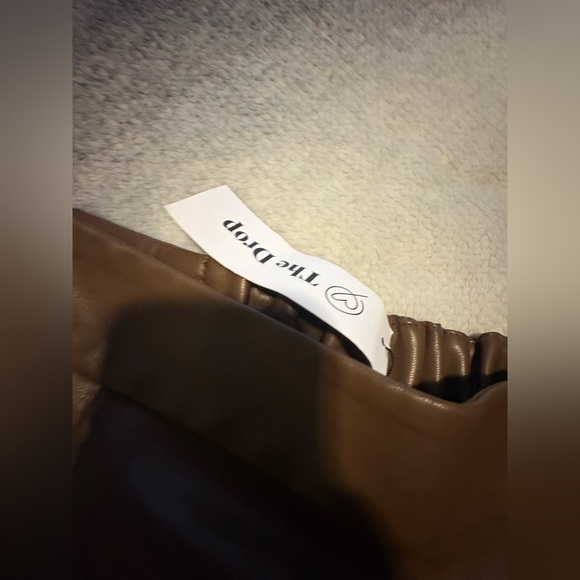 NWT The‎ Drop Chocolate Brown Aiden Vegan Leather Chic Mini Skirt Small 4 6 (A6) - Picture 7 of 9